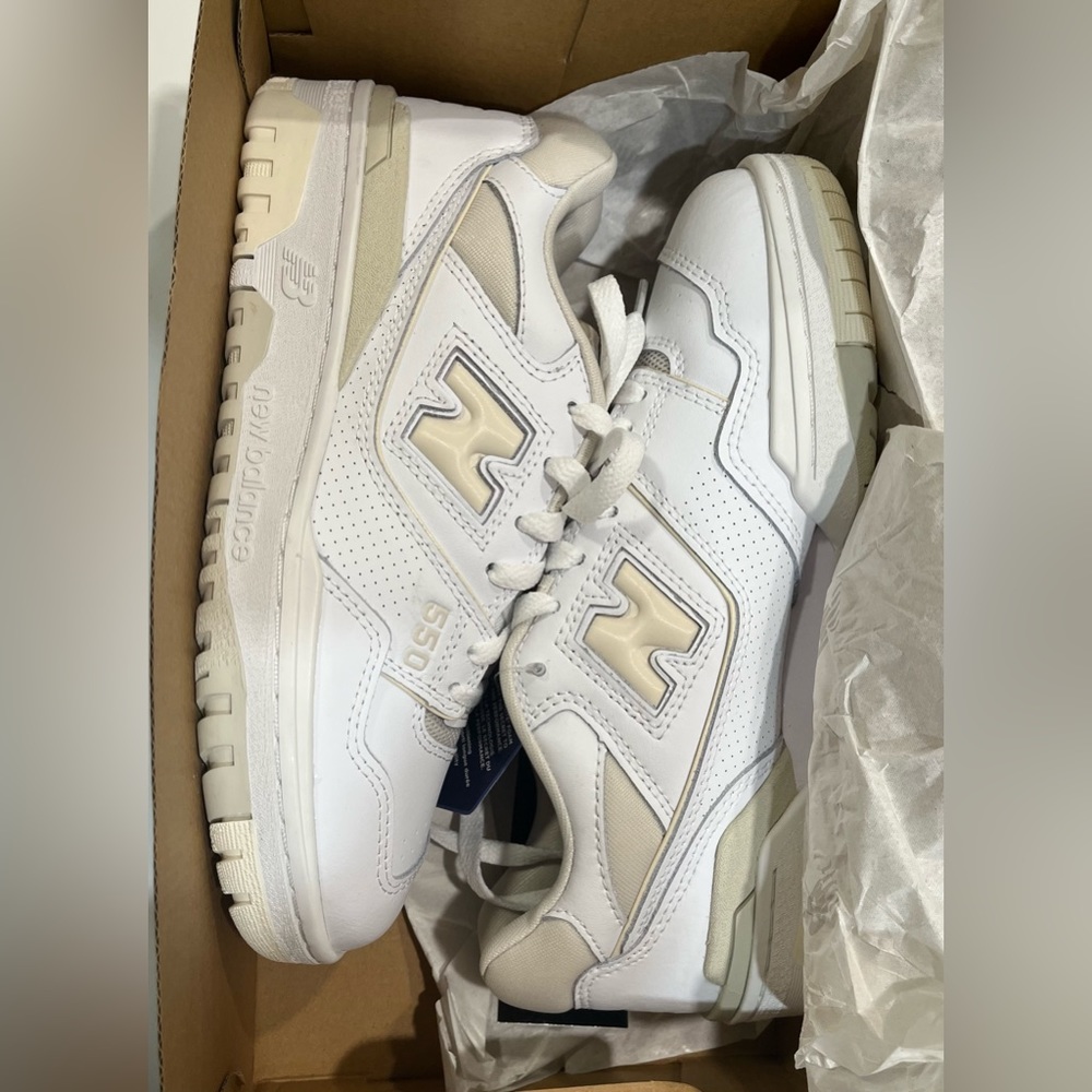 New Balance 550 Silver Birch - Size 7 Women’s New In Box